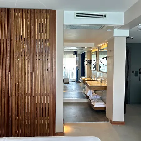 Otel Ertan Çeşme